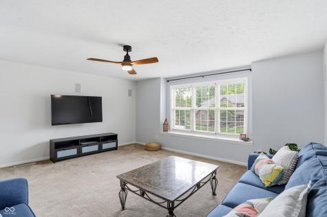 8206 Meadow Bend Drive Indianapolis IN 46259