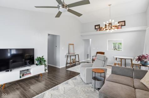 8206 Meadow Bend Drive Indianapolis IN 46259