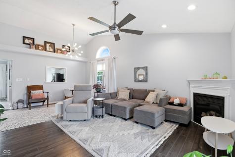 8206 Meadow Bend Drive Indianapolis IN 46259