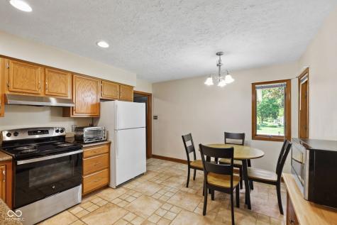 8857 Chessie Drive Indianapolis IN 46217