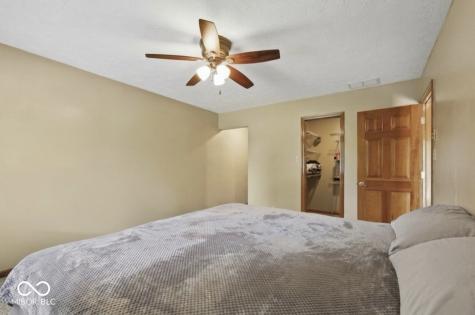 8857 Chessie Drive Indianapolis IN 46217
