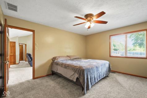 8857 Chessie Drive Indianapolis IN 46217