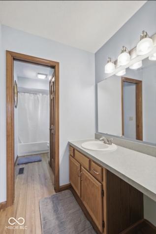 8857 Chessie Drive Indianapolis IN 46217