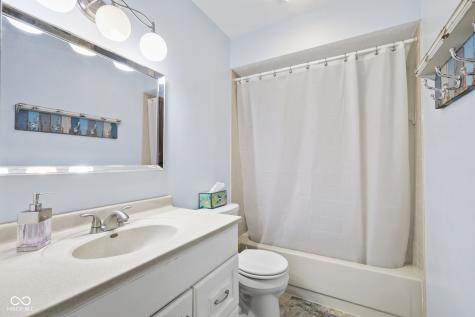8857 Chessie Drive Indianapolis IN 46217