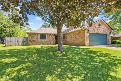 8857 Chessie Drive Indianapolis IN 46217