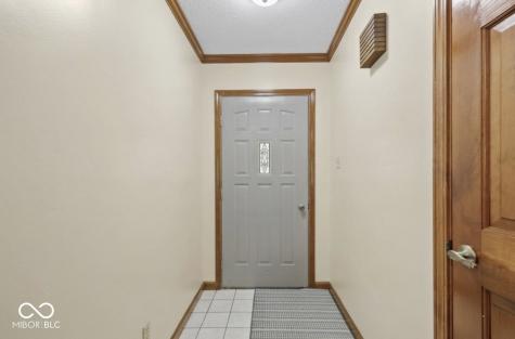 8857 Chessie Drive Indianapolis IN 46217