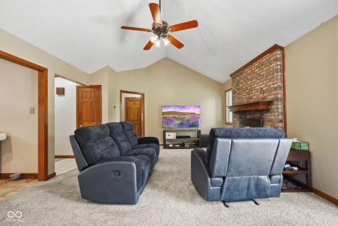 8857 Chessie Drive Indianapolis IN 46217