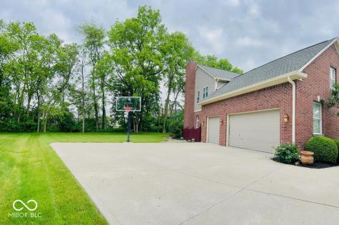 4310 Tally Ho Circle Zionsville IN 46077