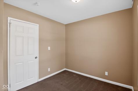 6401 E 44th Place Indianapolis IN 46226