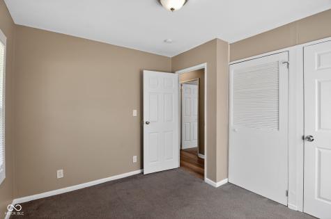 6401 E 44th Place Indianapolis IN 46226