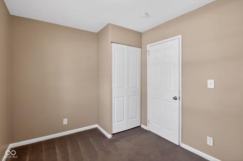 6401 E 44th Place Indianapolis IN 46226