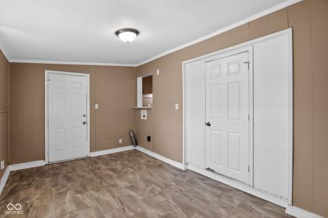 6401 E 44th Place Indianapolis IN 46226
