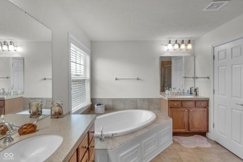 12510 Duval Drive Fishers IN 46037