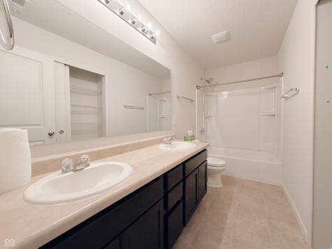 1721 Redbay Drive Indianapolis IN 46234