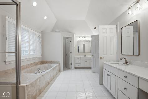 5418 Cayman Drive Carmel IN 46033