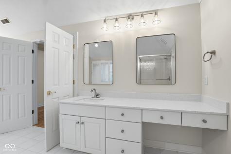 5418 Cayman Drive Carmel IN 46033