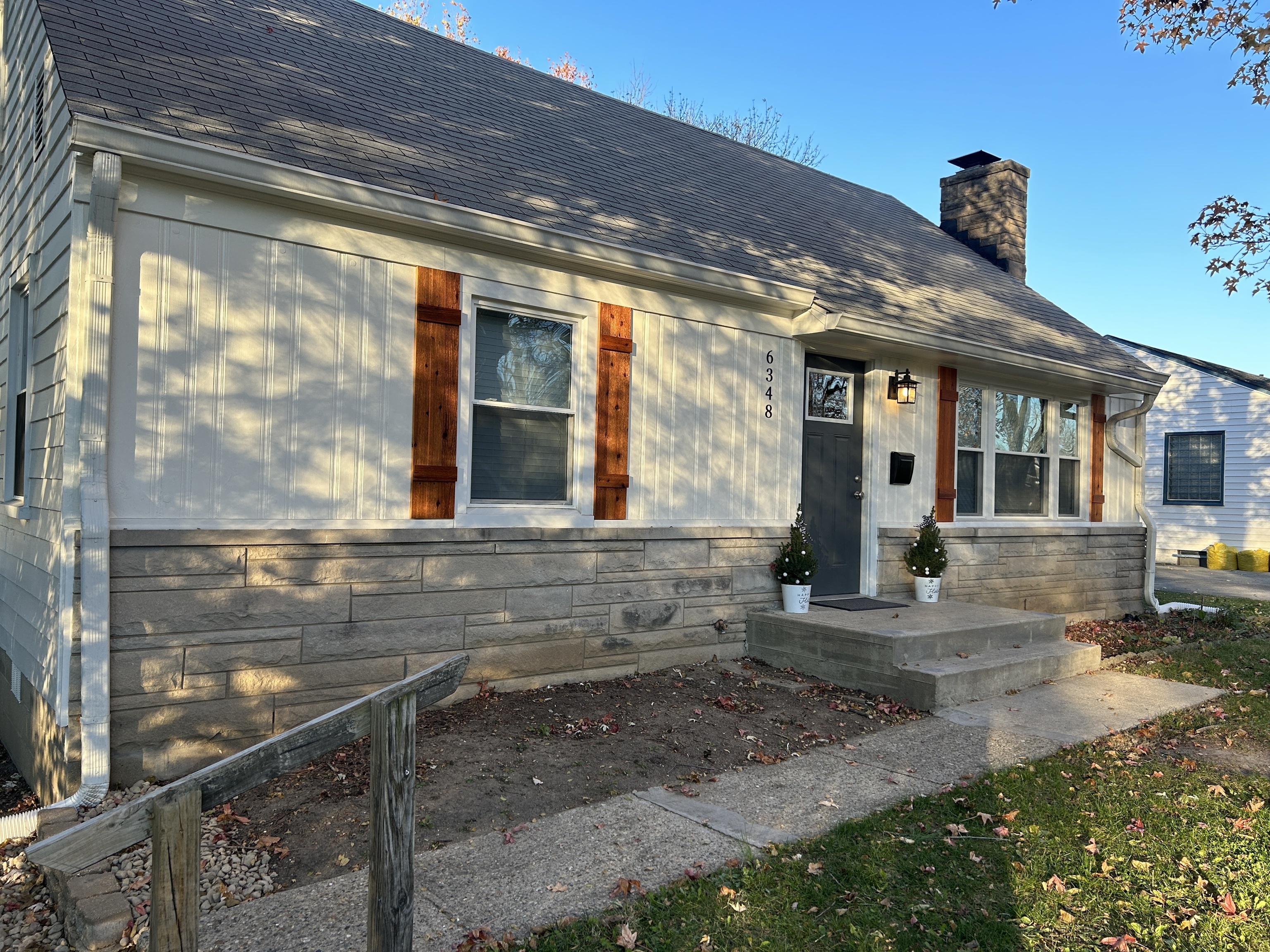 6348 Burlington Avenue Indianapolis IN 46220