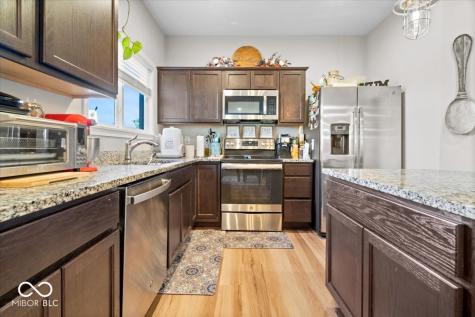 5162 Arling Drive Indianapolis IN 46237