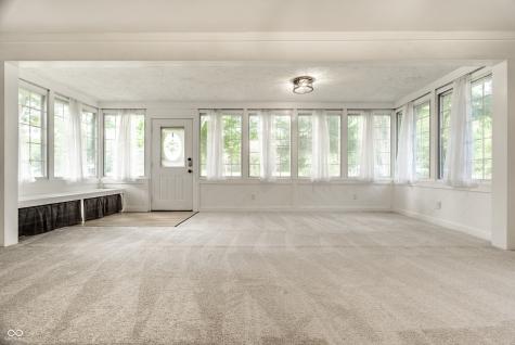 9860 E 600 S Zionsville IN 46077