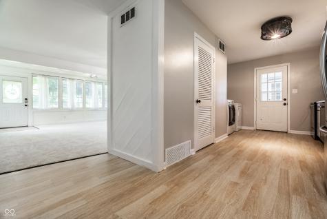 9860 E 600 S Zionsville IN 46077