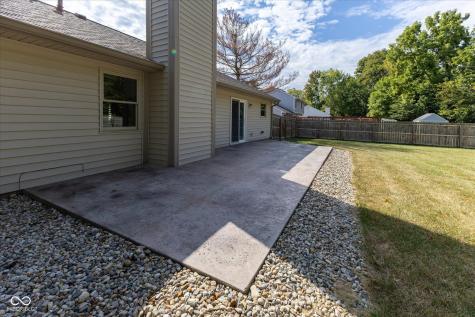 160 Briarwood Court Brownsburg IN 46112