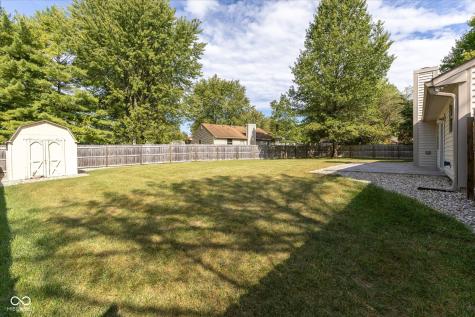 160 Briarwood Court Brownsburg IN 46112
