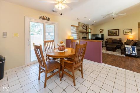 160 Briarwood Court Brownsburg IN 46112