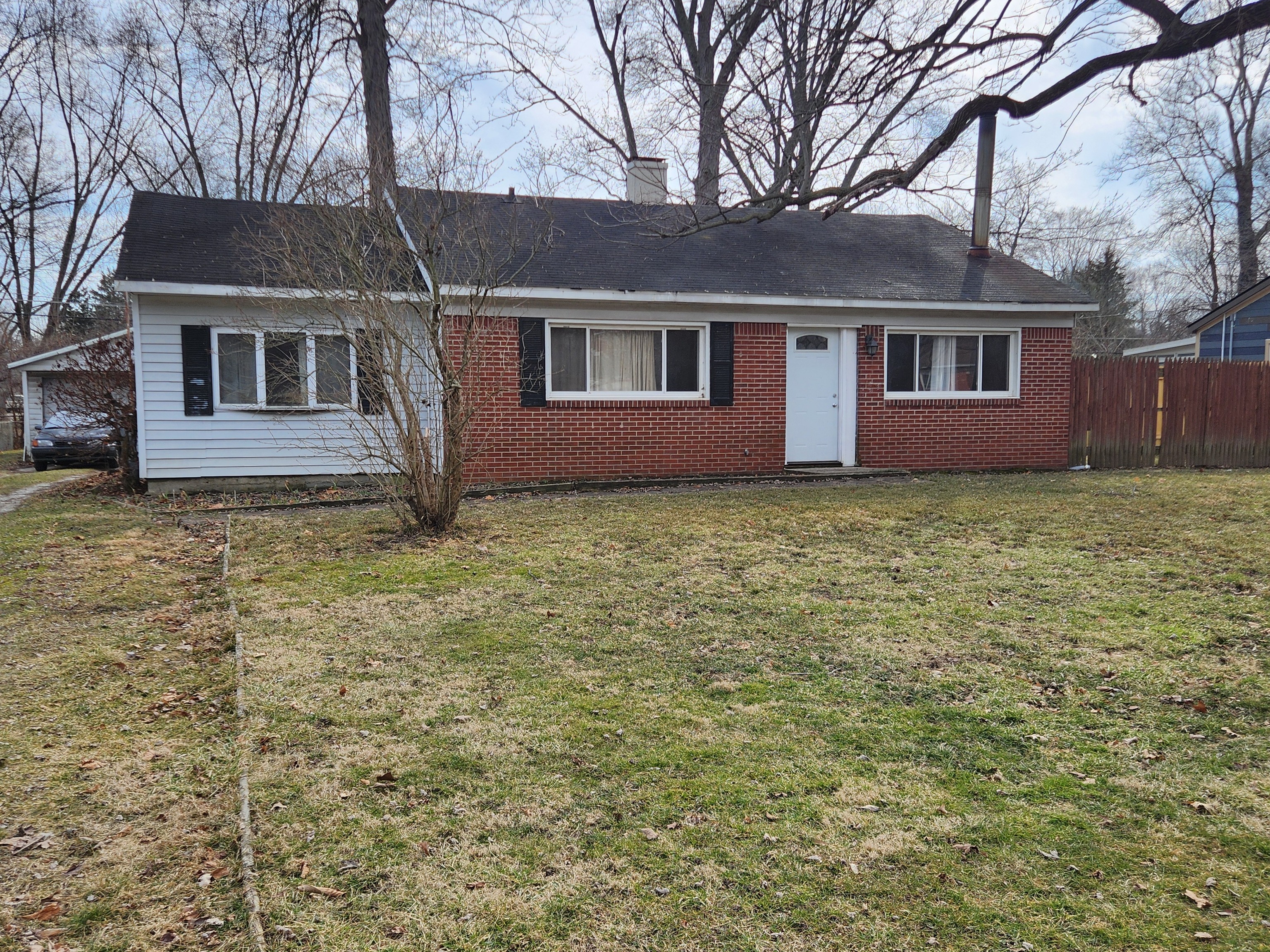6743 Carlsen Avenue Indianapolis IN 46214
