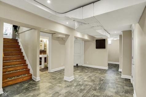 5611 N Delaware Street Indianapolis IN 46220