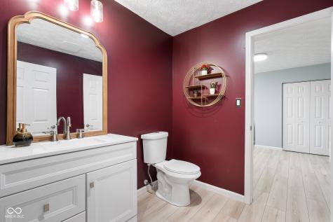 4904 Kessler Boulevard N Drive Indianapolis IN 46228