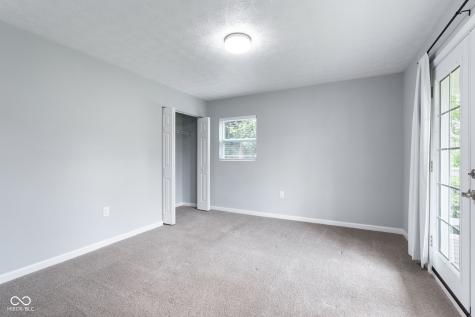 4904 Kessler Boulevard N Drive Indianapolis IN 46228