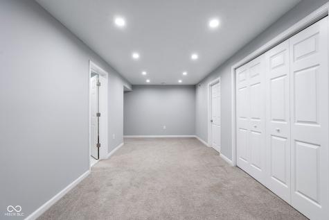 4904 Kessler Boulevard N Drive Indianapolis IN 46228