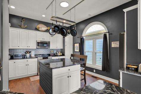 9061 Crystal Lake Drive Indianapolis IN 46240