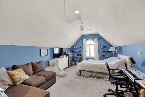 9061 Crystal Lake Drive Indianapolis IN 46240