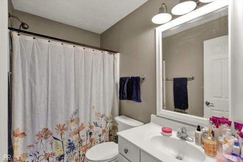 9061 Crystal Lake Drive Indianapolis IN 46240
