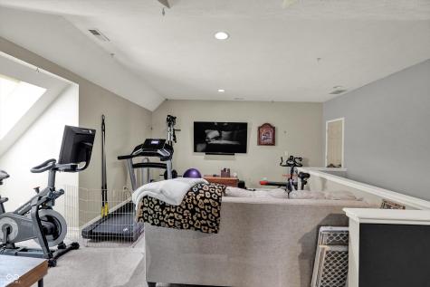 9061 Crystal Lake Drive Indianapolis IN 46240