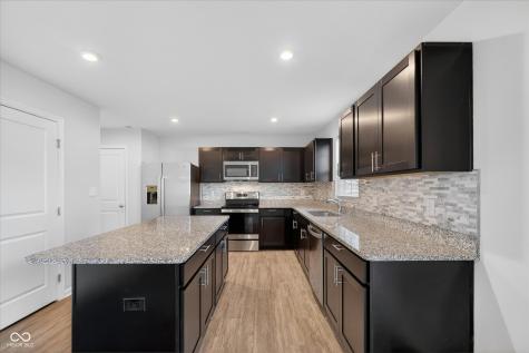 40 N Fairfield Drive Danville IN 46122