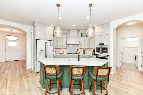11362 Neptune Drive Fishers IN 46040