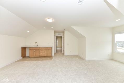 11362 Neptune Drive Fishers IN 46040