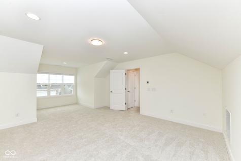 11362 Neptune Drive Fishers IN 46040