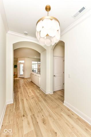 11362 Neptune Drive Fishers IN 46040