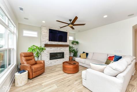 11362 Neptune Drive Fishers IN 46040