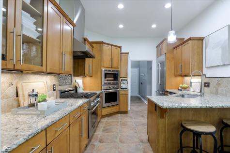 10926 Wintercove Way Fishers IN 46038