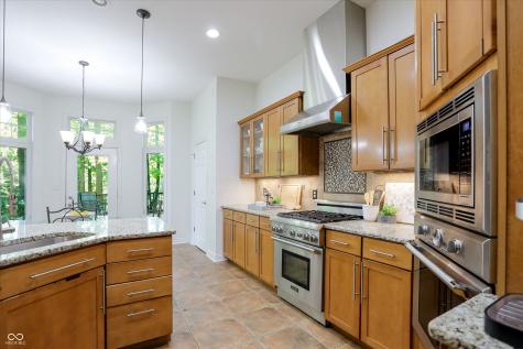 10926 Wintercove Way Fishers IN 46038