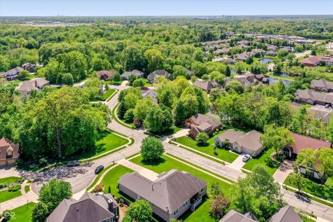 10926 Wintercove Way Fishers IN 46038