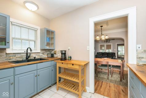 5161 Kingsley Drive Indianapolis IN 46205