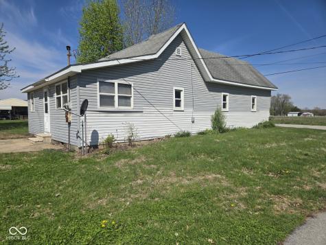 691 E Middle Street Rosedale IN 47874