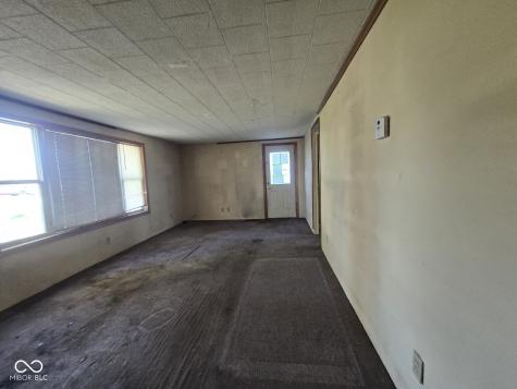 691 E Middle Street Rosedale IN 47874