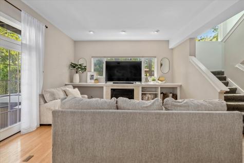 8517 Oakmont Lane Indianapolis IN 46260