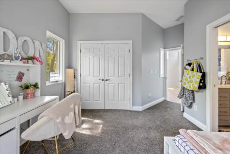 8517 Oakmont Lane Indianapolis IN 46260
